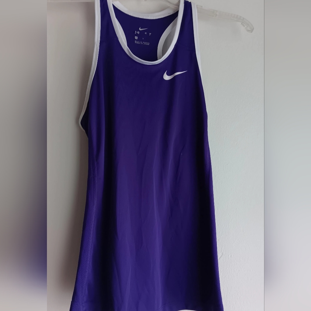 3 For $13💛Purple Nike Girls Active Top